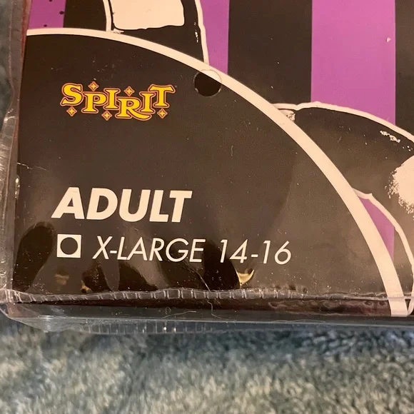 Spirit Red Long Sleeve Dress with Veil - Picture 3 of 6